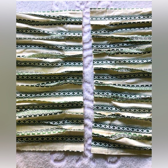 New Old Stock Drapery - Picture 2 of 10